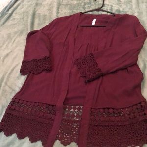 Burgundy kimono with lace detail
